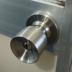 山梨県甲府市塩部ドアノブ交換