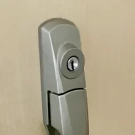 マンション玄関の錠前を一式交換｜大田区東蒲田