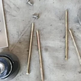 玄関の鍵が抜き挿ししにくいためシリンダーを分解洗浄｜大田区東嶺町