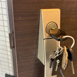 鍵穴にささらなくなった玄関鍵の不具合修理｜山梨県甲府市丸の内