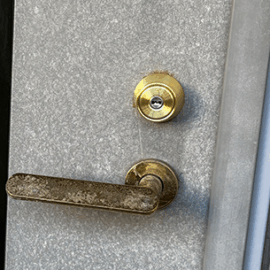 MIWAのPRに取り替えた玄関ドア