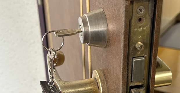 大田区多摩川のマンション鍵動作不良の修理