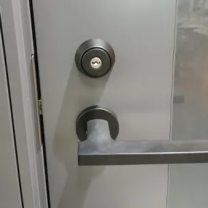 山梨県甲府市青沼鍵取付