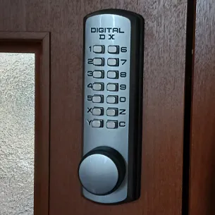 東京都町田市図師町電子錠取付