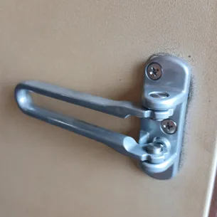 東京都町田市南町田ドアガード交換