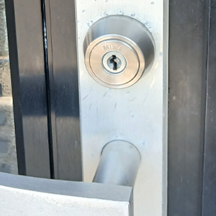 東京都中野区江原町鍵交換