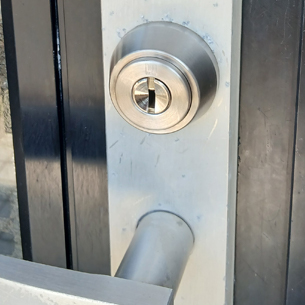 東京都中野区江原町鍵交換