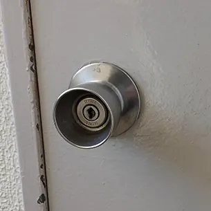玄関の鍵交換前