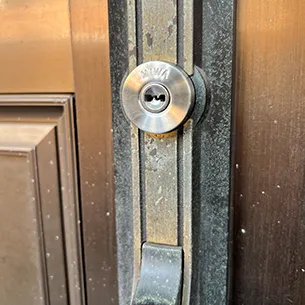 玄関ドアのシリンダー交換後