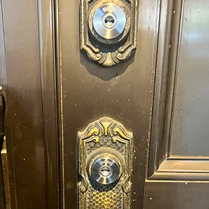 シリンダー交換後の玄関ドア