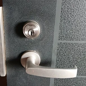 修理した玄関鍵