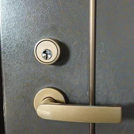 玄関の鍵交換で防犯強化｜東京都北区赤羽