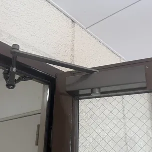 東京都町田市中町ドアクローザー交換