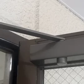 東京都町田市中町ドアクローザー交換