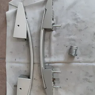 玄関ドアのプッシュプル錠の分解清掃