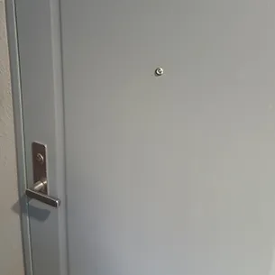 鍵を紛失して解錠できなくなった玄関ドア