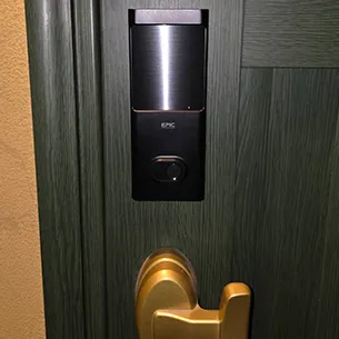 電子錠へ取り替えた玄関ドア