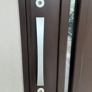 玄関鍵の不具合を解消