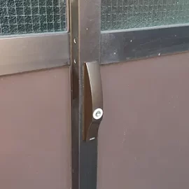 鍵紛失による玄関引き戸の解錠と鍵交換｜大阪府茨木市西中条町
