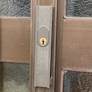 兵庫県宝塚市光明町鍵交換