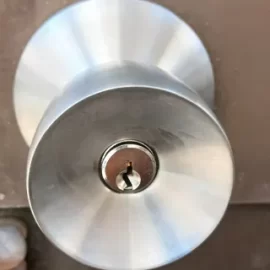 兵庫県宝塚市宮の町ドアノブ交換