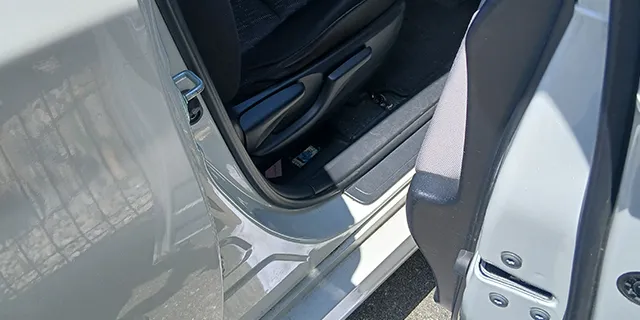 インロックした車のドア解錠