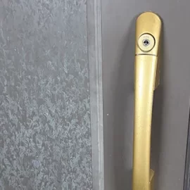 動作不良を起こした玄関鍵を交換｜大阪府茨木市春日
