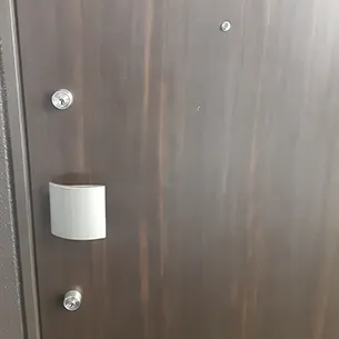 鍵紛失により開けられなくなった玄関ドア
