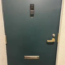 電子錠が付いた玄関ドア