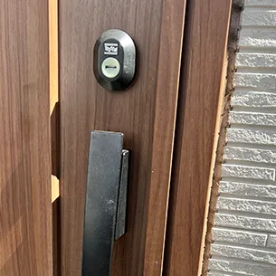 シリンダー採用の玄関ドア