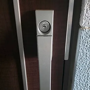 逆マスターキーで交換後の玄関ドア