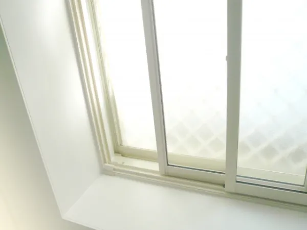 浴室の窓