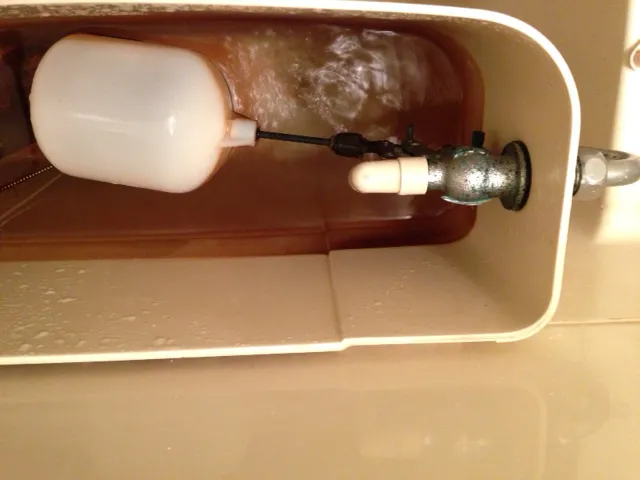 トイレの水が止まらない