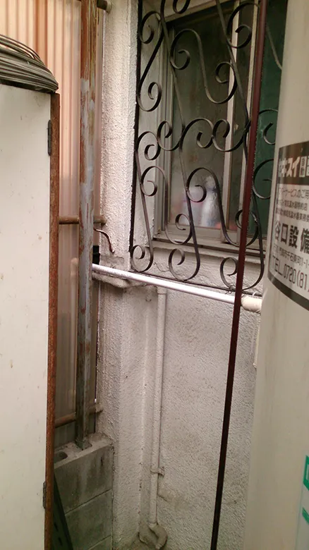 電気温水器の給湯配管