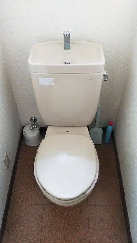 ウォシュレットのついていないトイレ