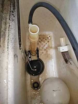 トイレの水が流れっぱなしになるのを修理