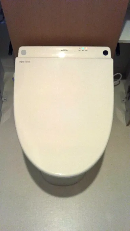 古いウォシュレット