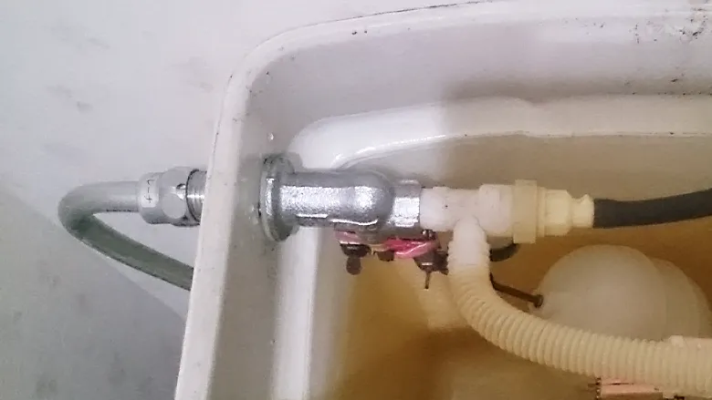 トイレの給水弁