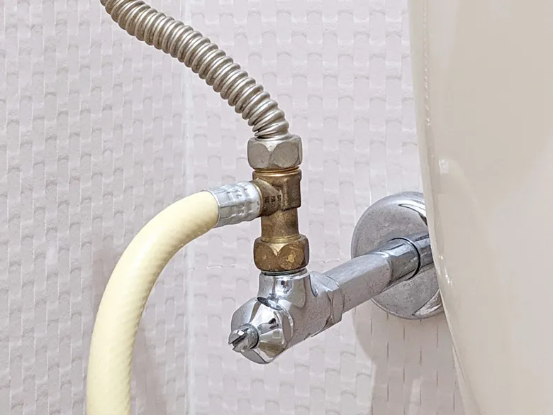 トイレの止水栓