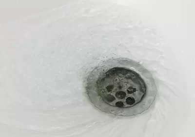 水の流れが悪い