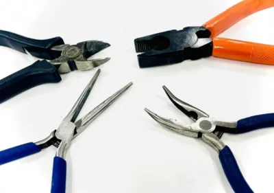 プライヤー
ペンチ