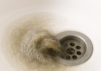 排水が逆流する