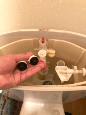 【湖南市】整流スポンジとダイヤフラムの劣化によるトイレ水漏れに対応｜部品交換で改善した施工事例