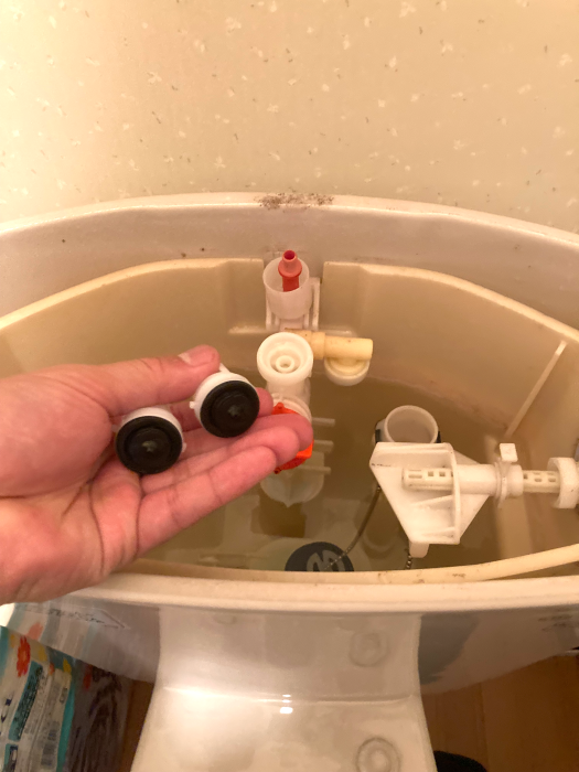 【湖南市】整流スポンジとダイヤフラムの劣化によるトイレ水漏れに対応｜部品交換で改善した施工事例
