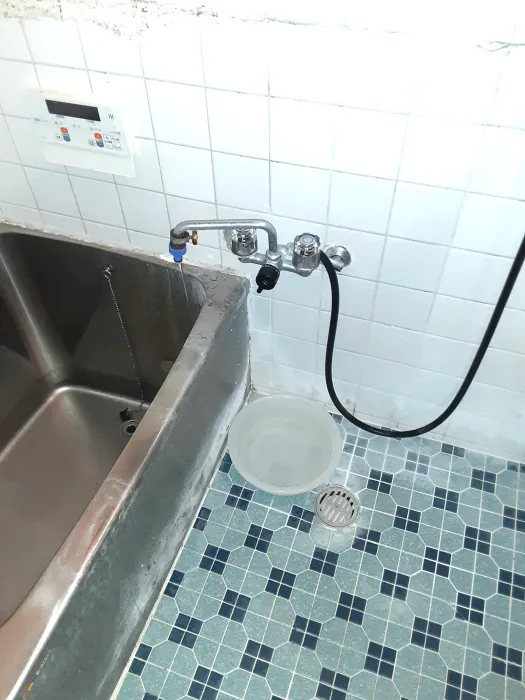 【大津市】浴室蛇口からの漏水に対応｜パッキン取替で改善した施工事例