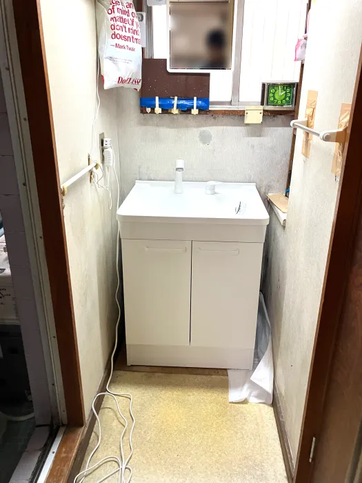 【高島市】洗面台交換に対応｜TOTOの洗面化粧台へ入れ替えた施工事例